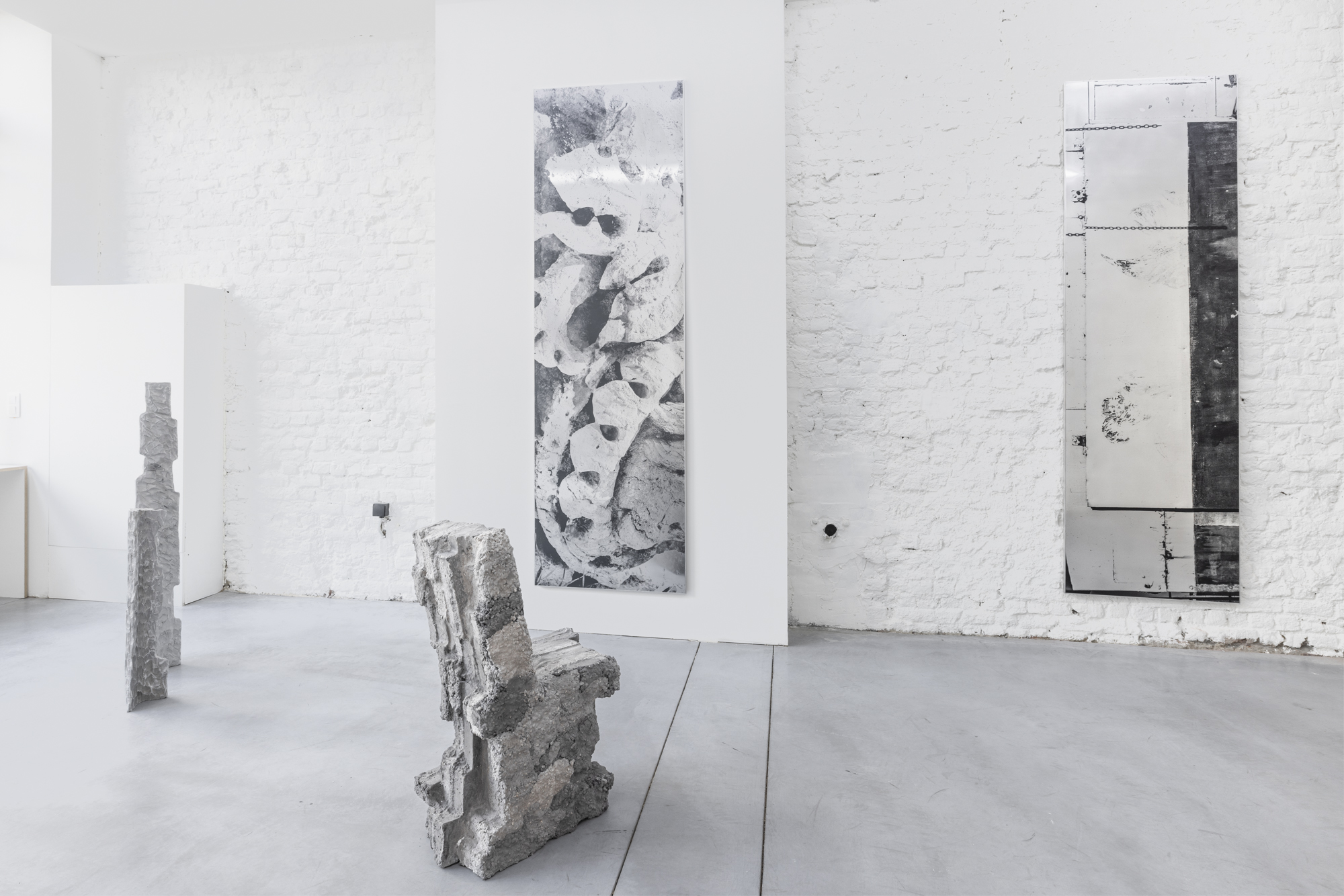 MONOCHROME / BRAM VANDERBEKE & SYBREN VANOVERBERGHE