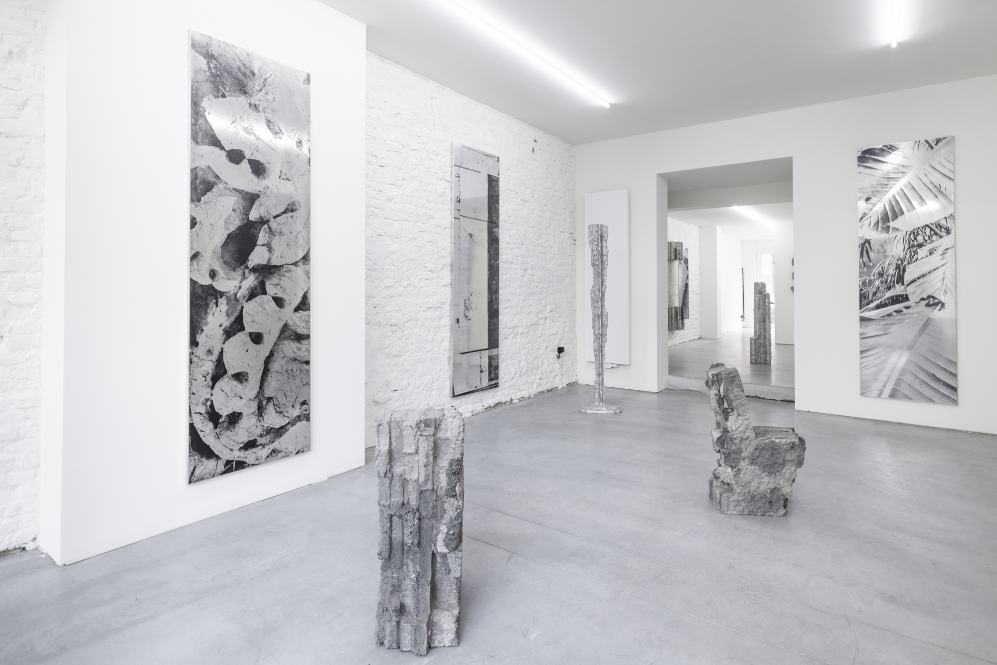 MONOCHROME / BRAM VANDERBEKE & SYBREN VANOVERBERGHE